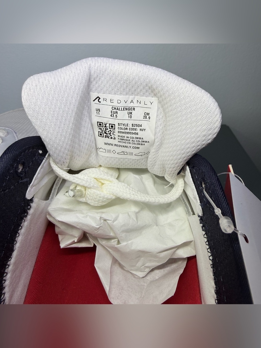 Redvanly Challenger Sneakers NWOB - Picture 7 of 8